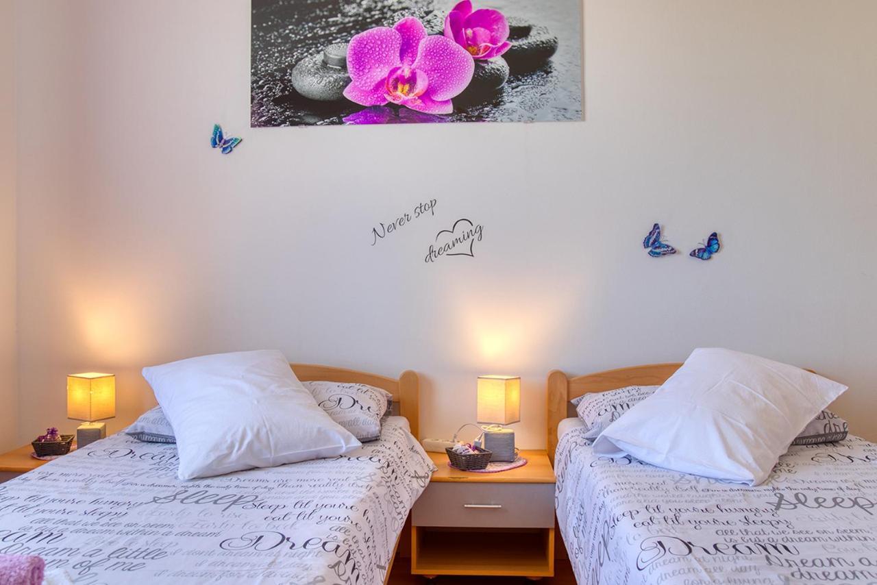 Apartment Nela ヴィンクラン エクステリア 写真